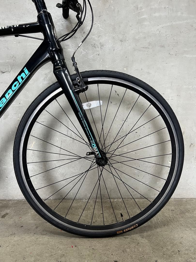 クロスバイク　 ビアンキ ローマ4 Bianchi ROMA 4 タイヤ新品❗️