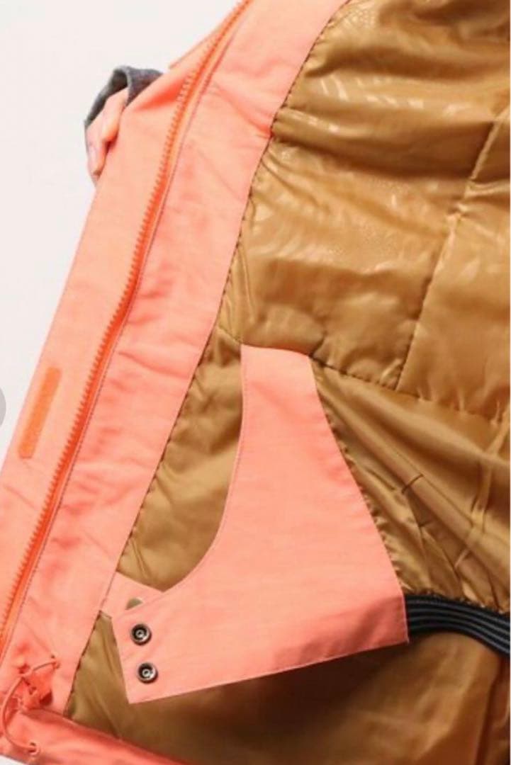 美品ROXY　スノーボードウェア M マウンテンジャケット　サーモンピンク