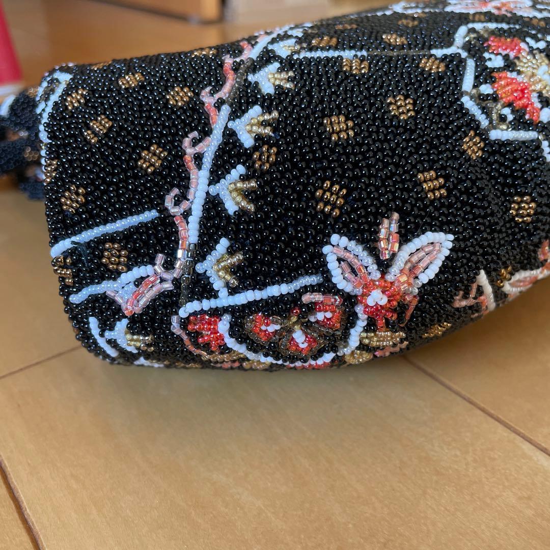 アンティーク　がま口　和装用ビーズバッグ 黒 花柄 花柄刺繍 ビーズハンドバッグ