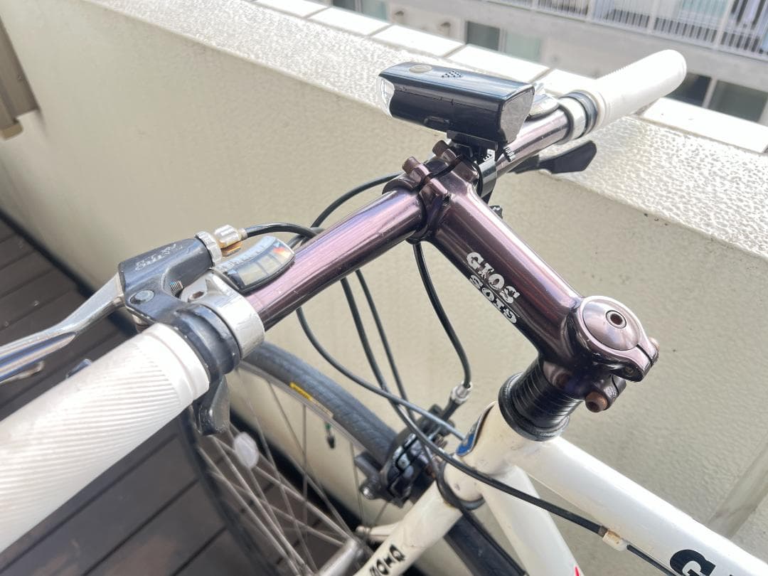 GIOS ジオスクロスバイク AMPIOホワイト １８段変速 700c　引取専用