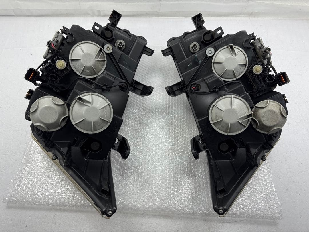 デリカ　D：5　CV5W　ヘッドライト　左右　レベ付　コイト　100-87918