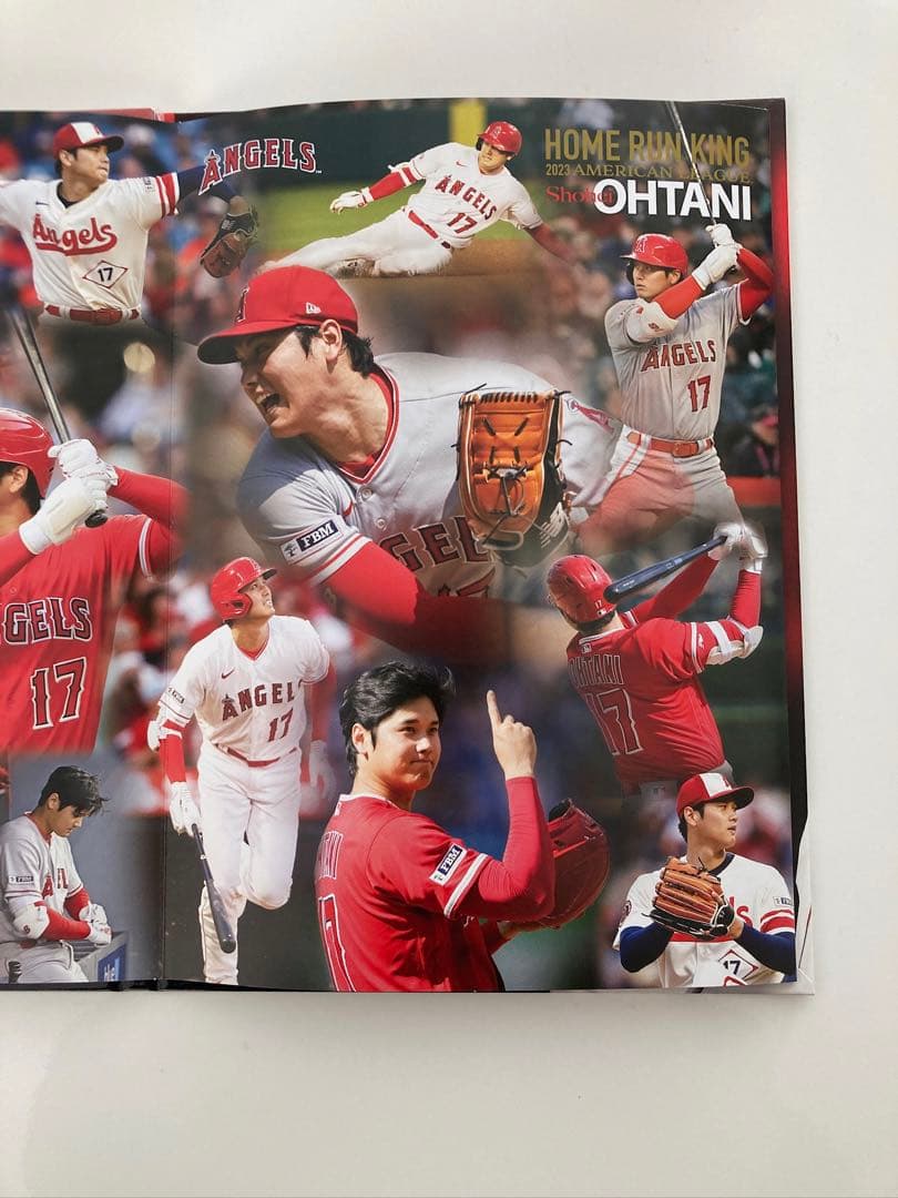 MLB公式　大谷翔平ポストカード44枚&プレミアム箔押しホルダー　切手は含まない