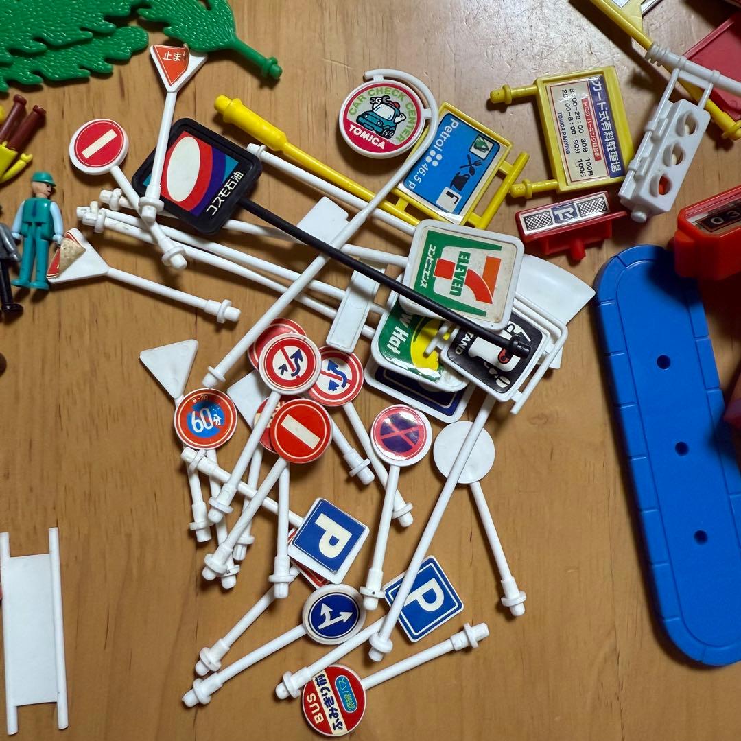 トミカタウン　パーツ　部品　大量セット