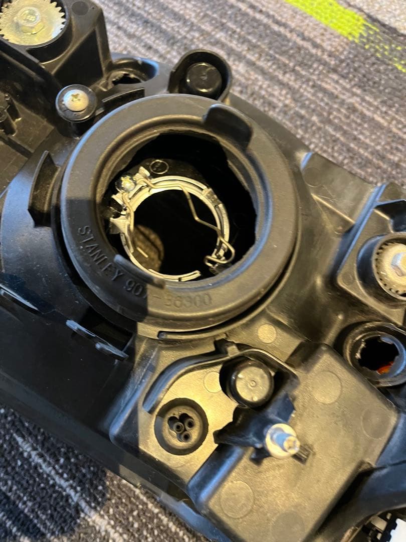 ◯三菱　ミニキャブ　U61 U62 ヘッドライト車検用など◯
