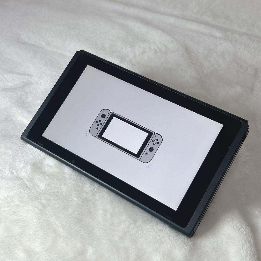 ✨美品✨Nintendo Switch 2018年製　任天堂　ゲーム機