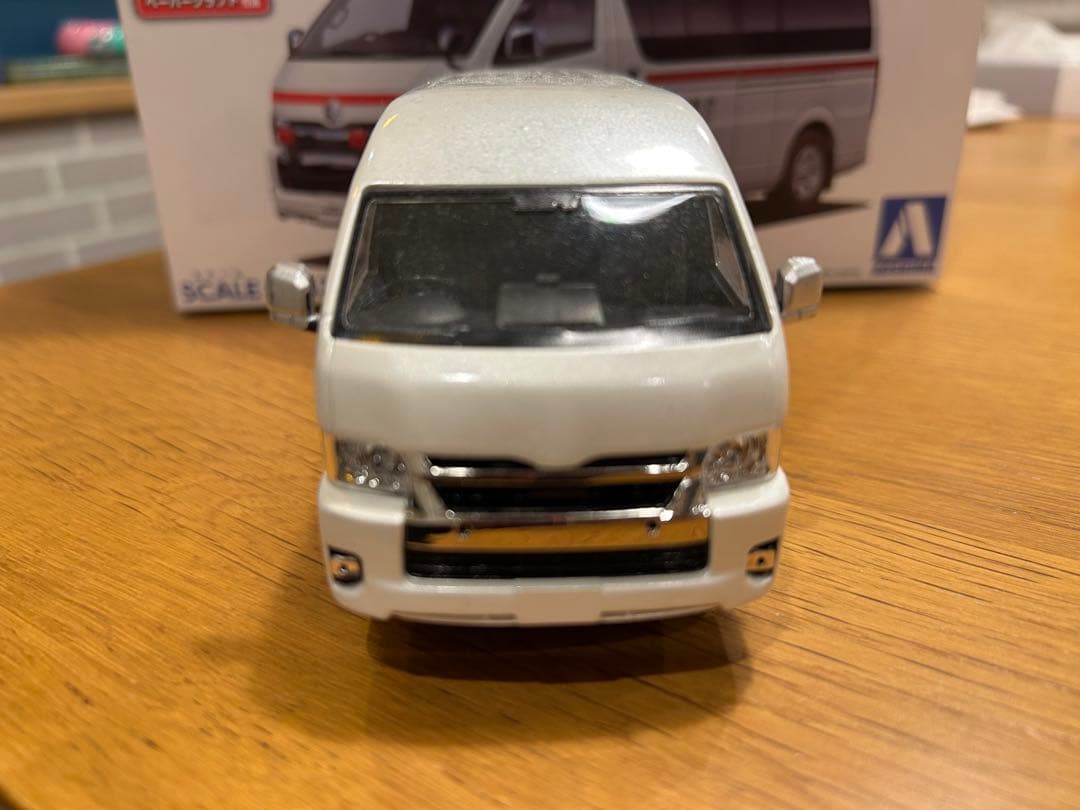 のんちゃん　トヨタ ハイエース 救急車 1/43 スナップキット