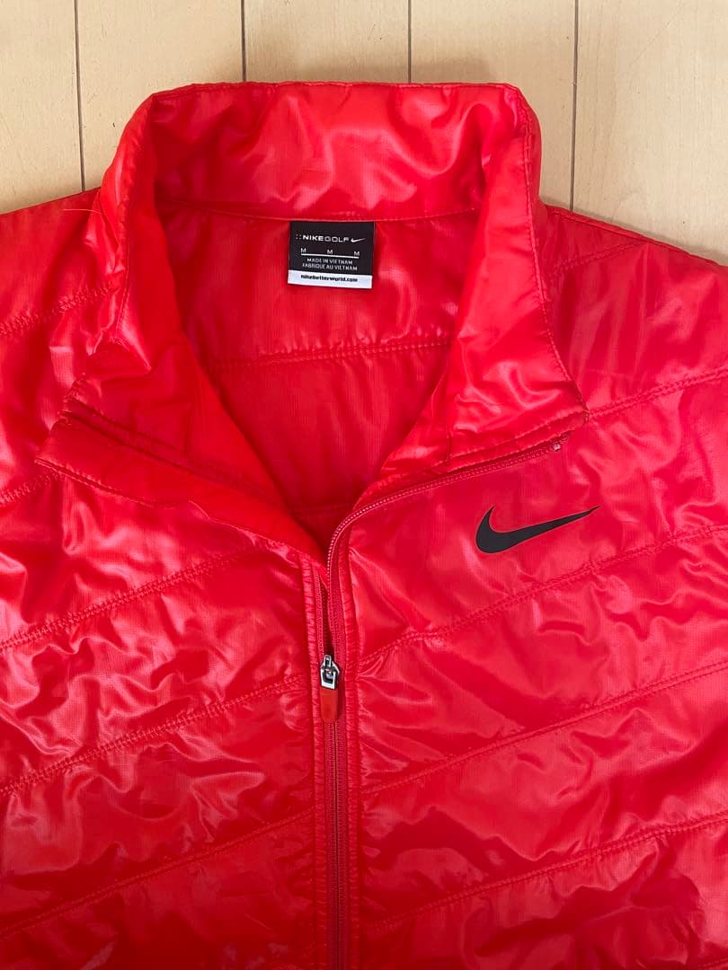 人気色NIKE GOLF 中綿ジャケット M メンズ 赤 防寒 ブルゾン