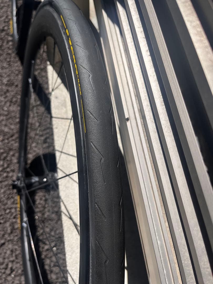 Bontrager Aeolus Pro 37 TLR ディスクロードホイール