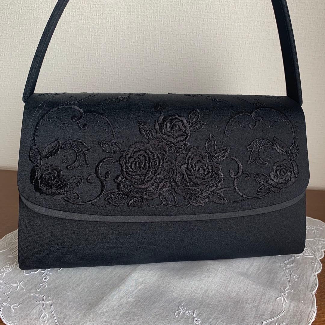 岩佐 ハンドバッグ 薔薇刺繍 ブラックフォーマル 冠婚葬祭用