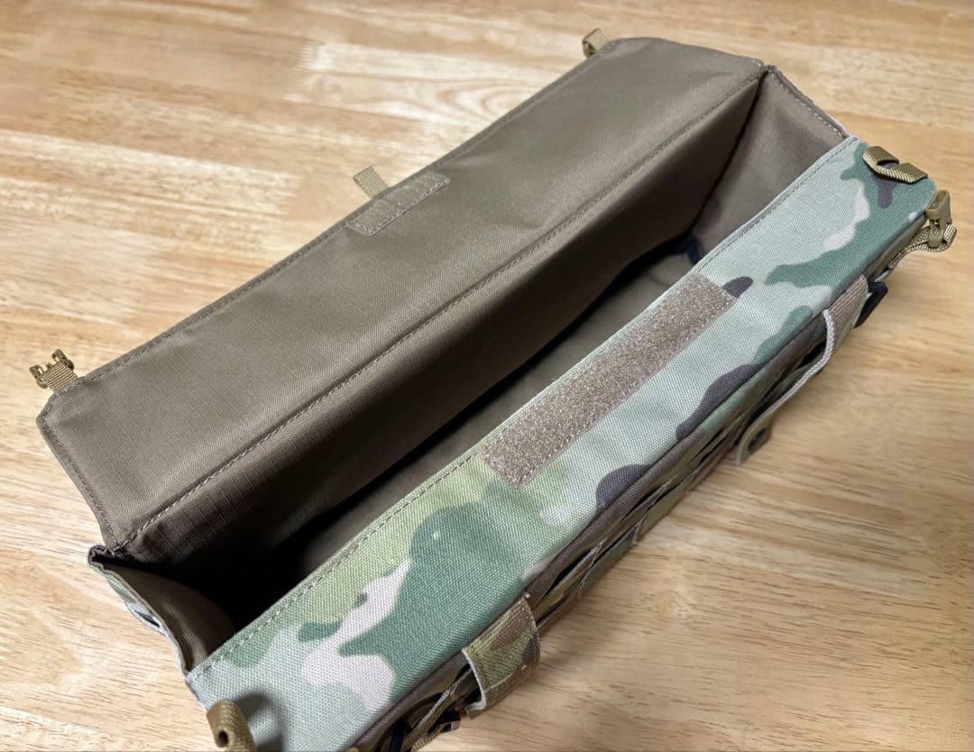 新品未使用【ヘリノックス　テーブルサイドストレージ　マルチカモ柄】