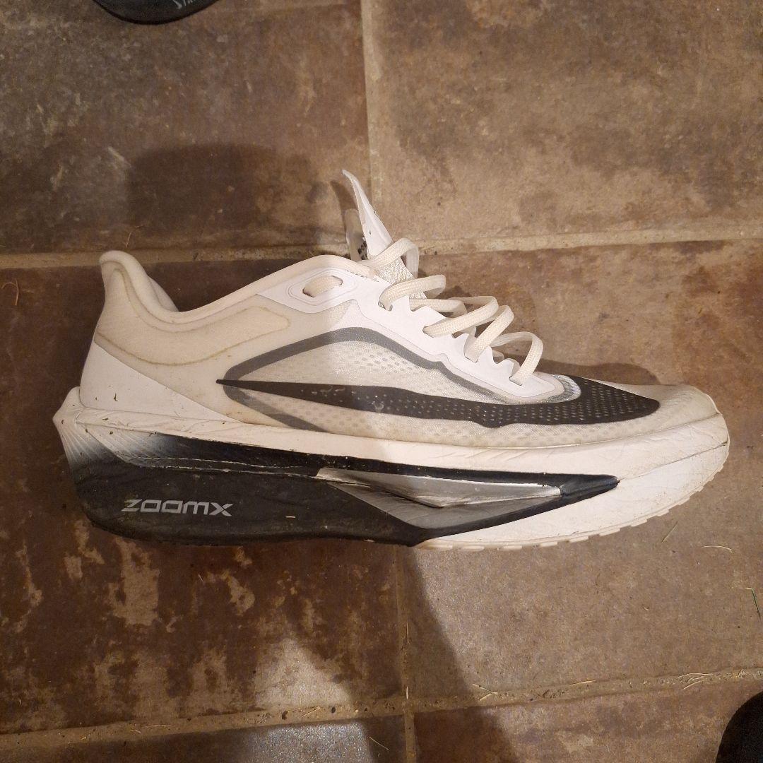 Nike Zoom Fly ホワイト/ブラック　27.5センチ