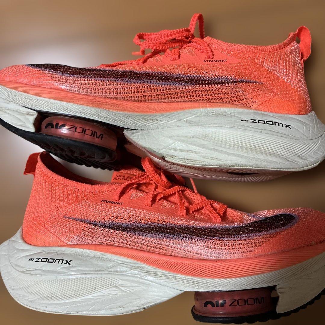美品！　NIKE AIR ZOOM ALPHAFLY NEXT% 25㎝