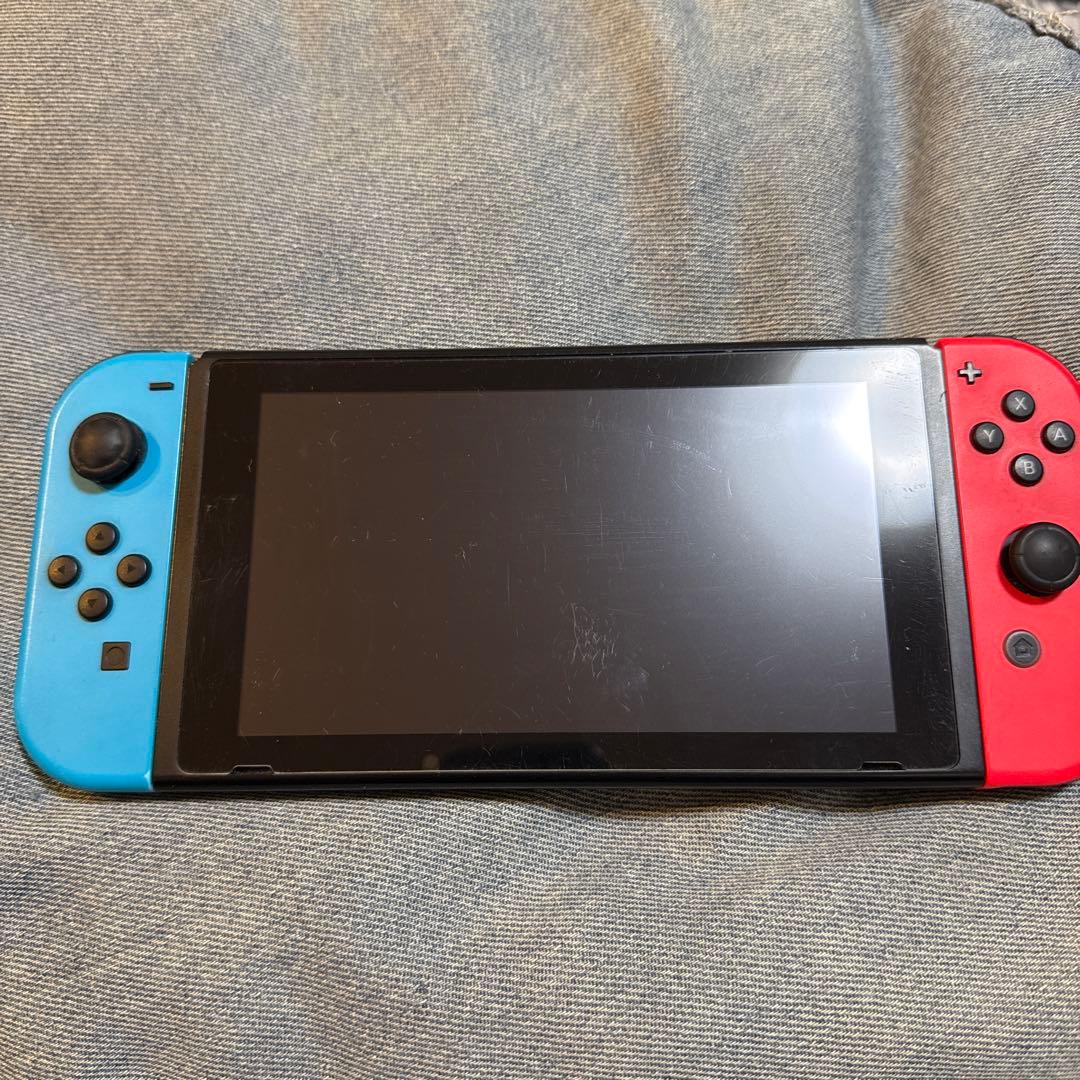 Nintendo Switch 本体 青と赤 Miitopia付き