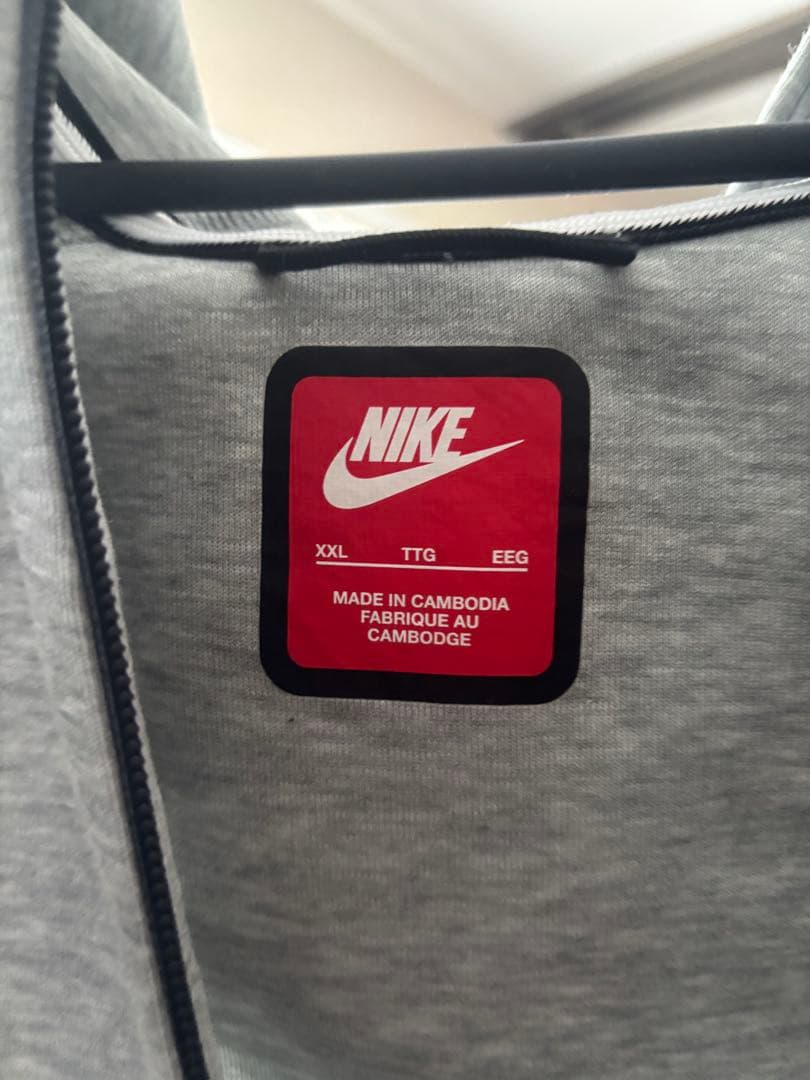 NIKE ナイキ　テックフリース　ジャージ