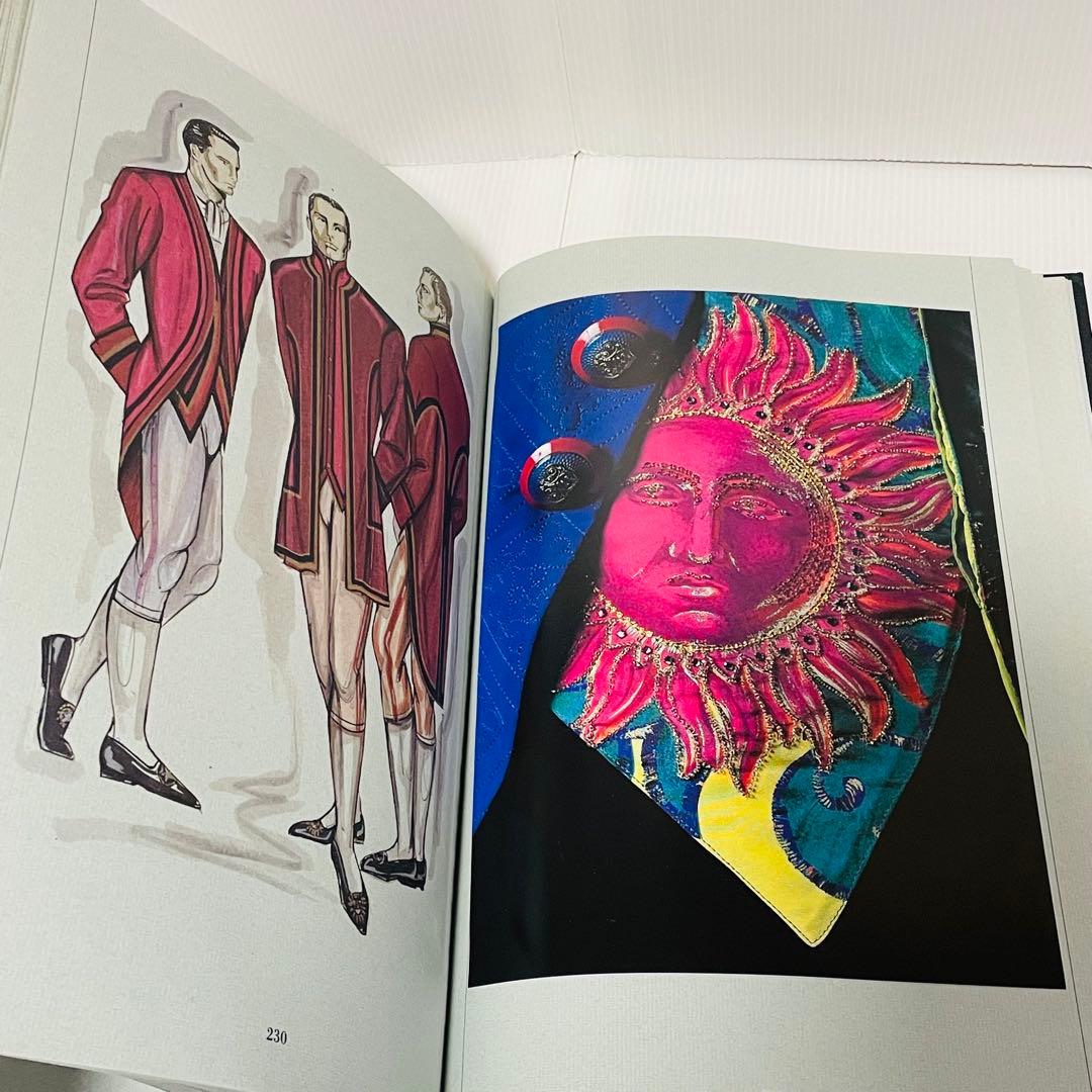 VERSACE TEATRO Ⅱ Franco Maria Ricci 箱無し