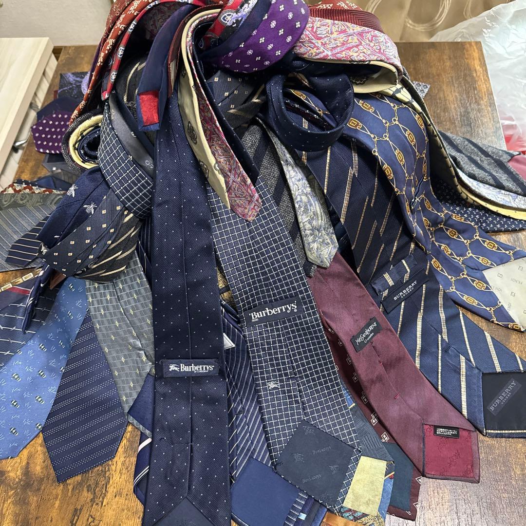 ブランドネクタイ100本まとめ売り FENDI BURBERRY他多数、新品あり