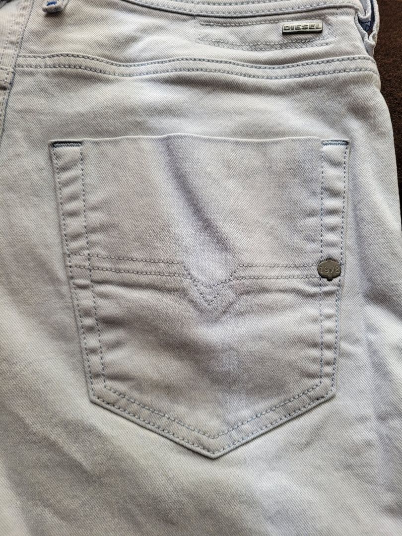 ブンチャン❗★DIESEL 白 スリム キャロット W30 ストレッチ