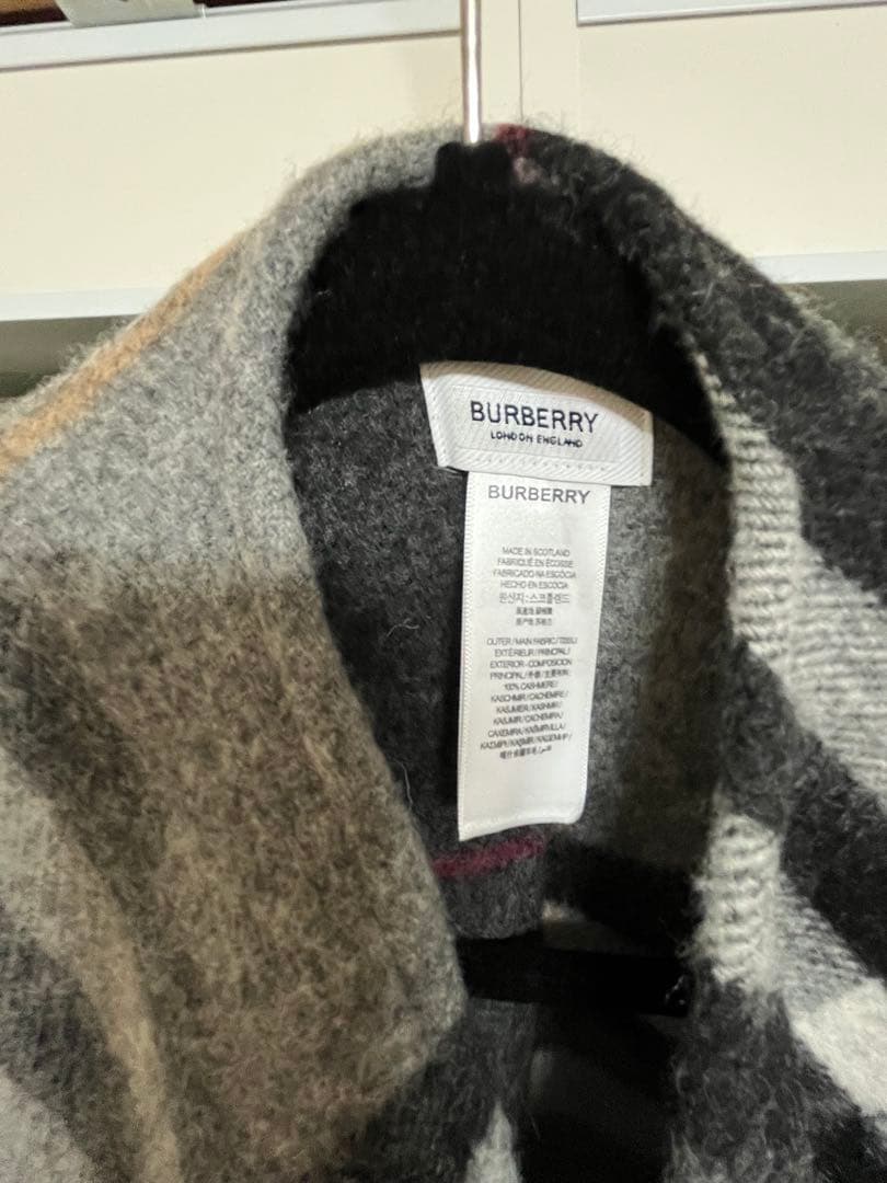 BURBERRY チェック柄ポンチョ