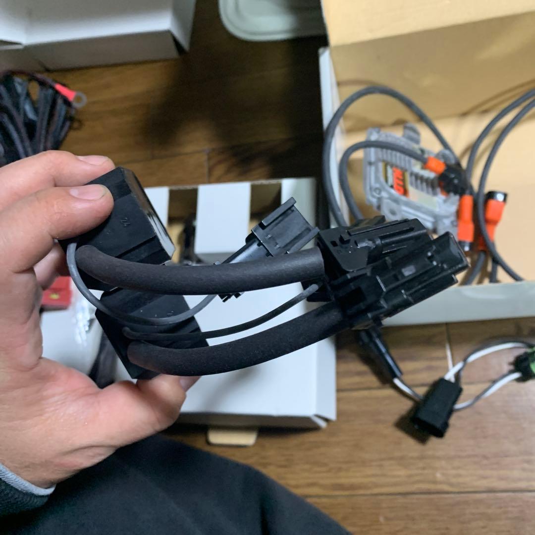 PIAA HID 6300 H4ヘッドライトキット　ピア　セレクト