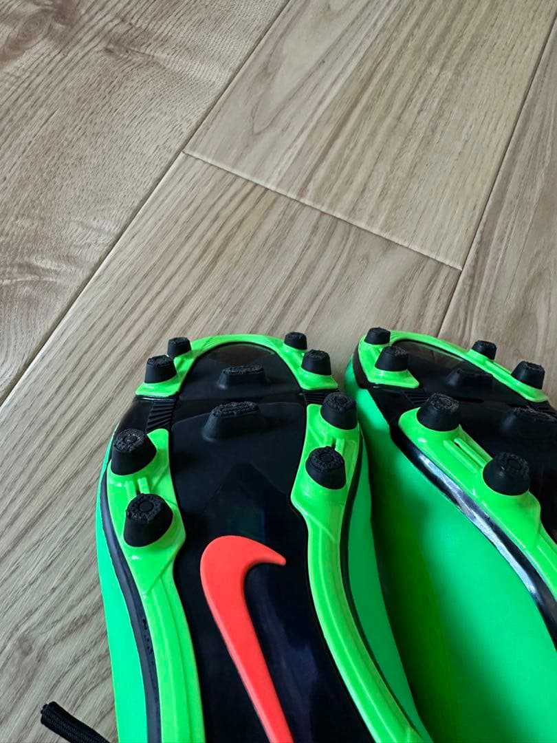 シューズ NIKE HYPERVENOM PHADE FG
