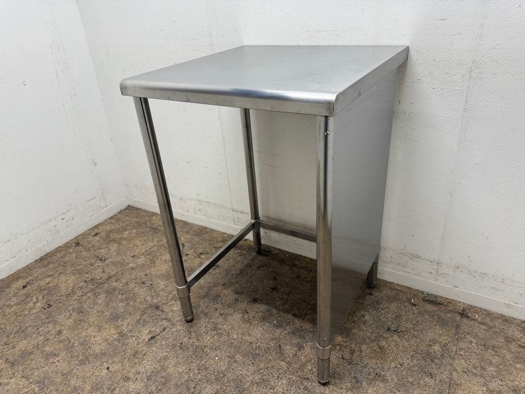 ステンレス　業務用　作業台　店舗　厨房　W６００ｘD６００ｘH８００ｍｍ