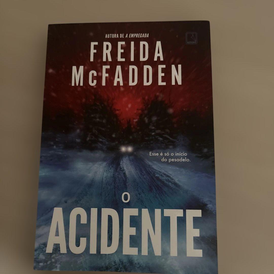 Freida McFadden サスペンス小説 2冊セット