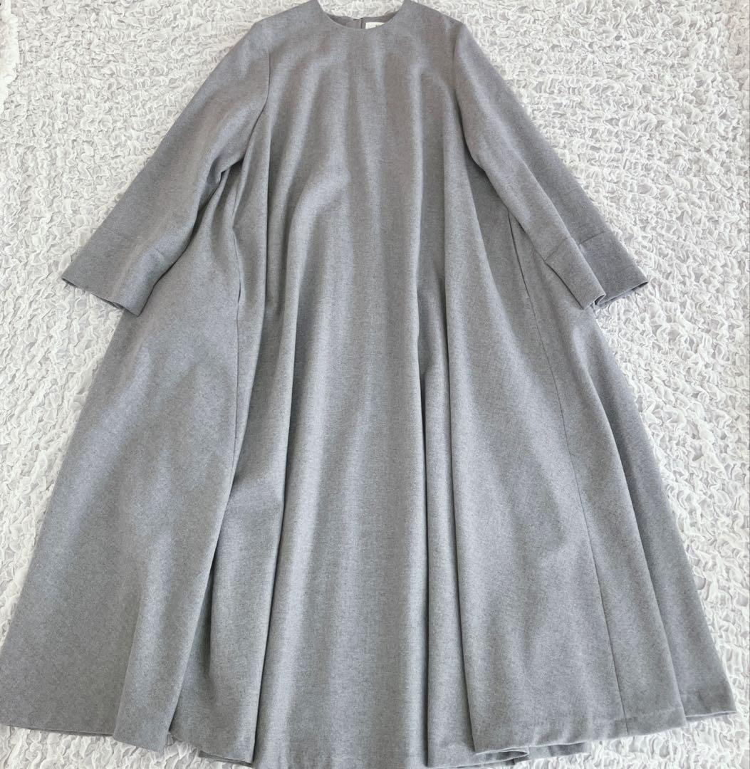 美品ebureウールカシミヤ　サキソニー テントシルエットワンピース