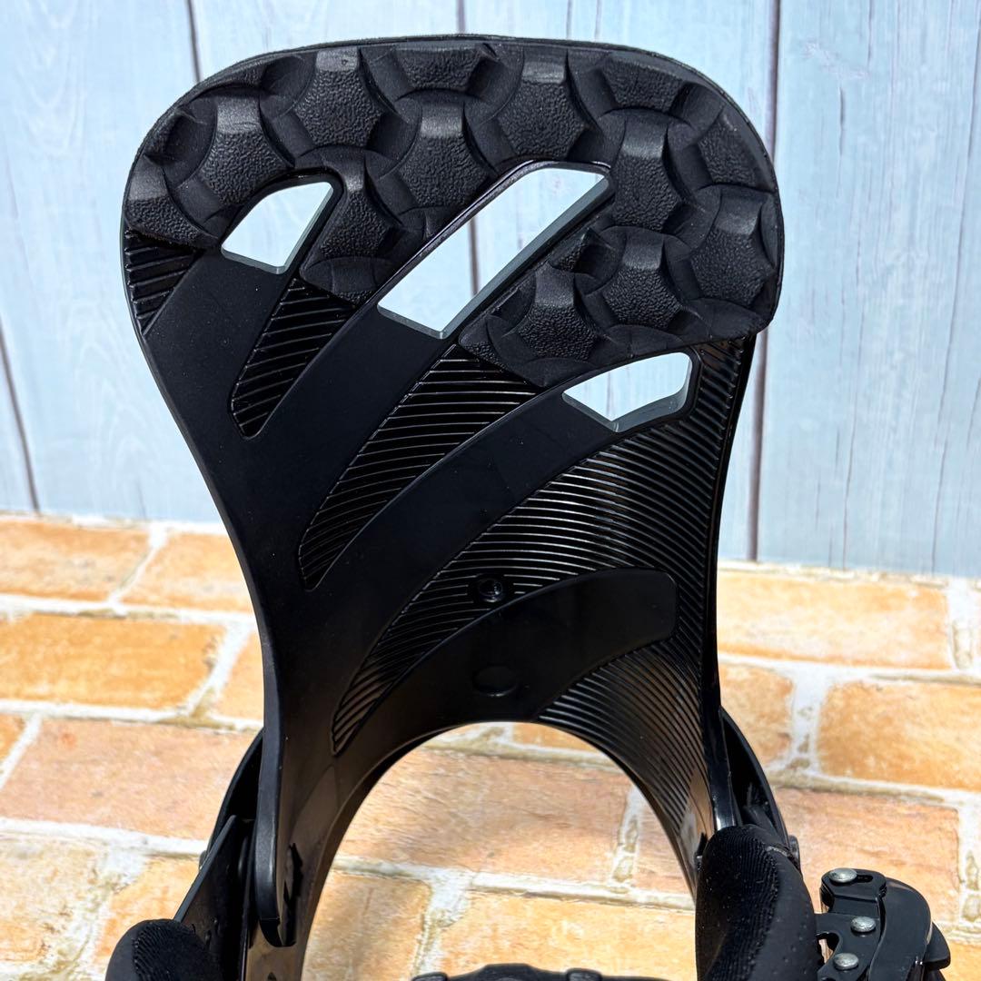 美品 SALOMON RYTHEM サイズM バインディング スノーボード