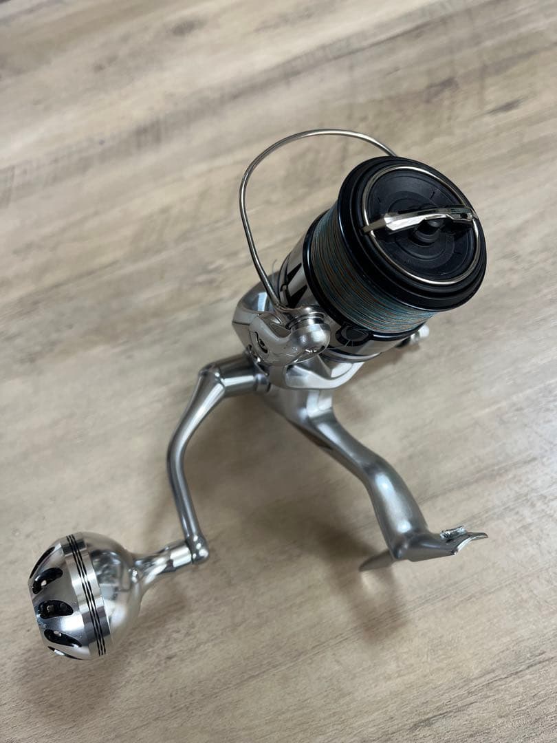 シマノ　shimano 19 ストラディック 3000MHG