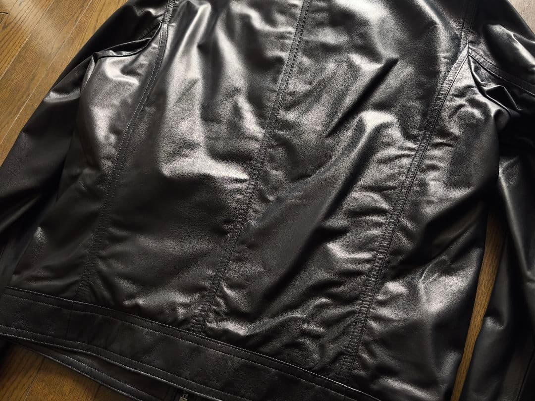 美品　EMMETI \"JURI SP LAMB SKIN\" レザーJKT 48