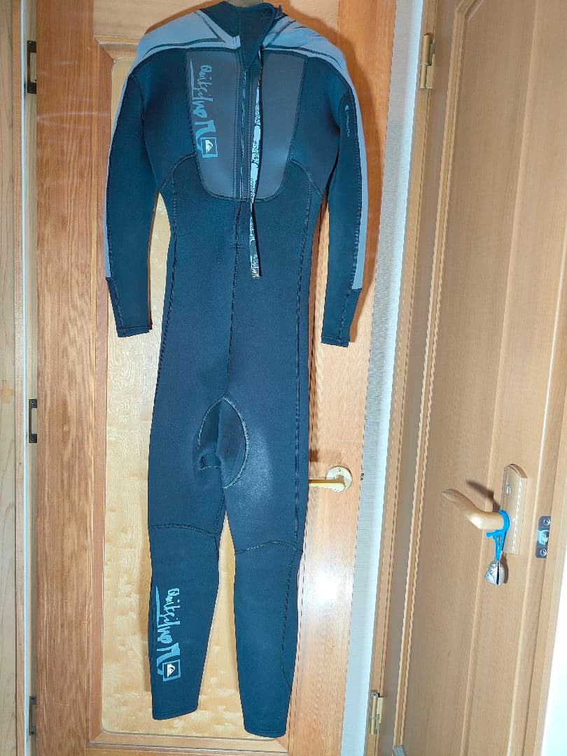 【良品】QUIKSILVER　正規品　高級ウェットスーツ　ストレッチフルスーツ