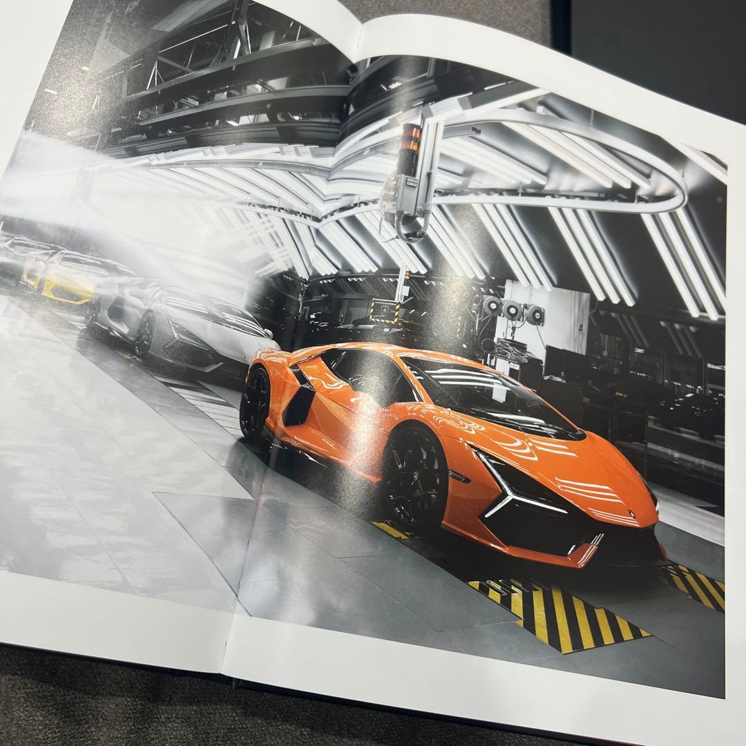 ランボルギーニ　レベルト　製造工程雑誌　インテリア
