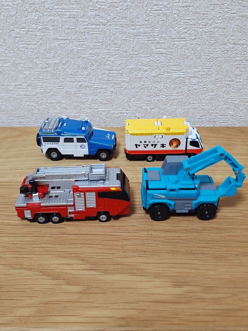 ミニカー M8651