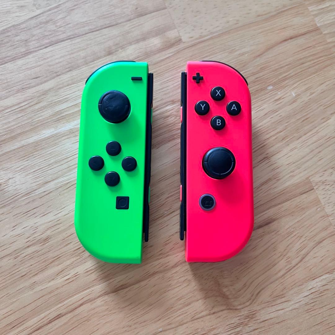 【極美品✨】 Nintendo Switch 本体 大乱闘 Joy-Con 室内