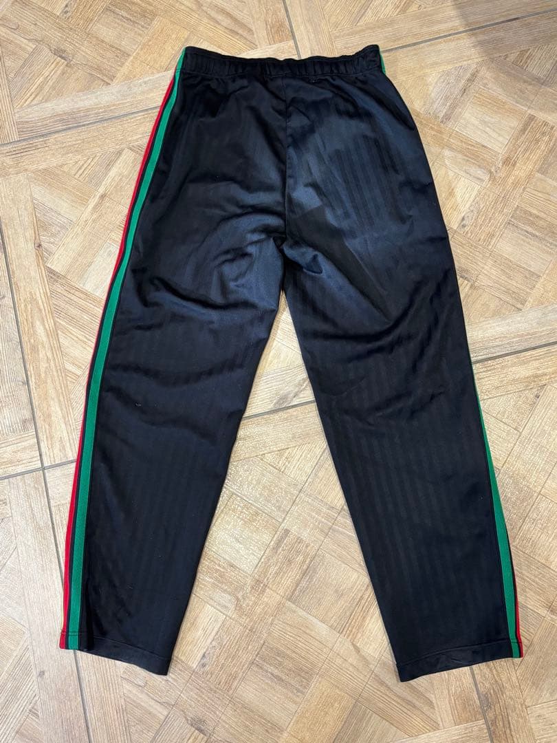 adidas トラックジャケット ブラック×ラスタ ジャージ セットアップ