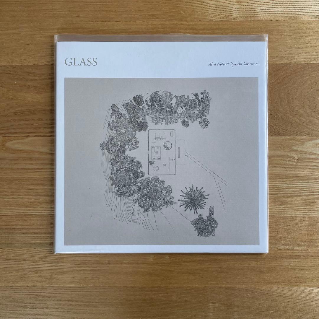 『GLASS』Alva Noto & Ryuichi Sakamoto 坂本龍一