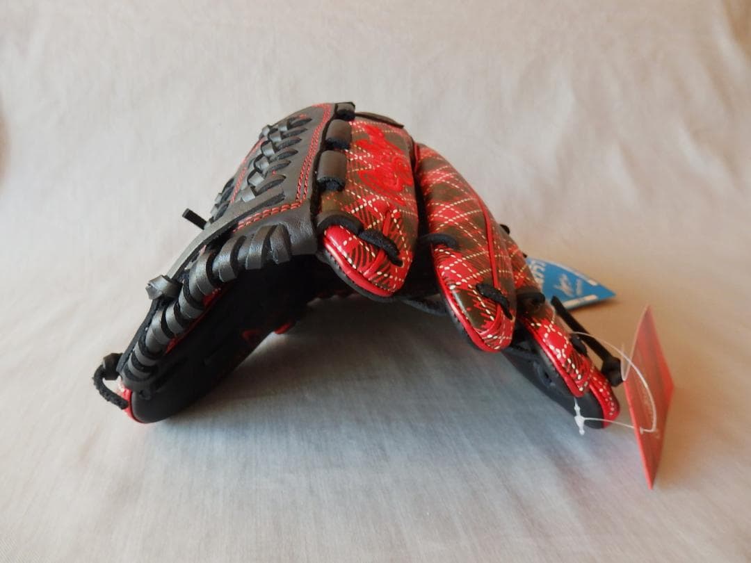 新品◆Rawlings　HYPER TECH GRAPHIC 軟式/グローブ◆