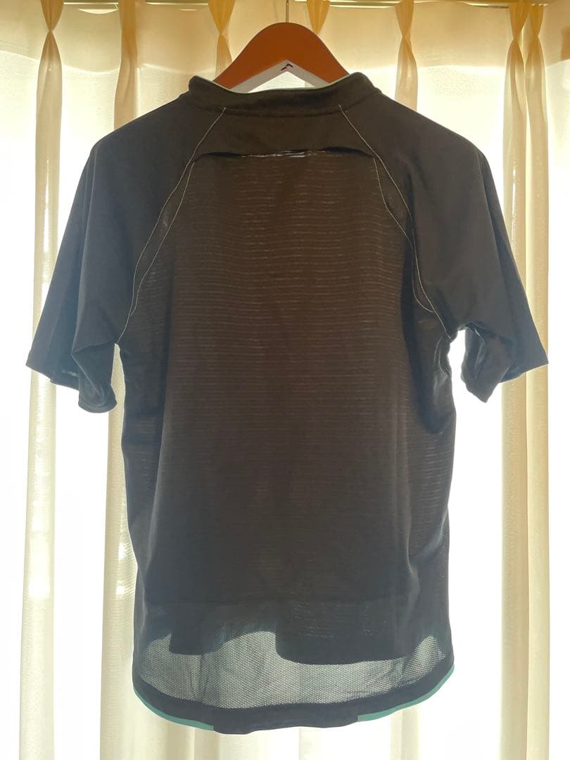 YONEX 半袖バドミントンシャツ 黒
