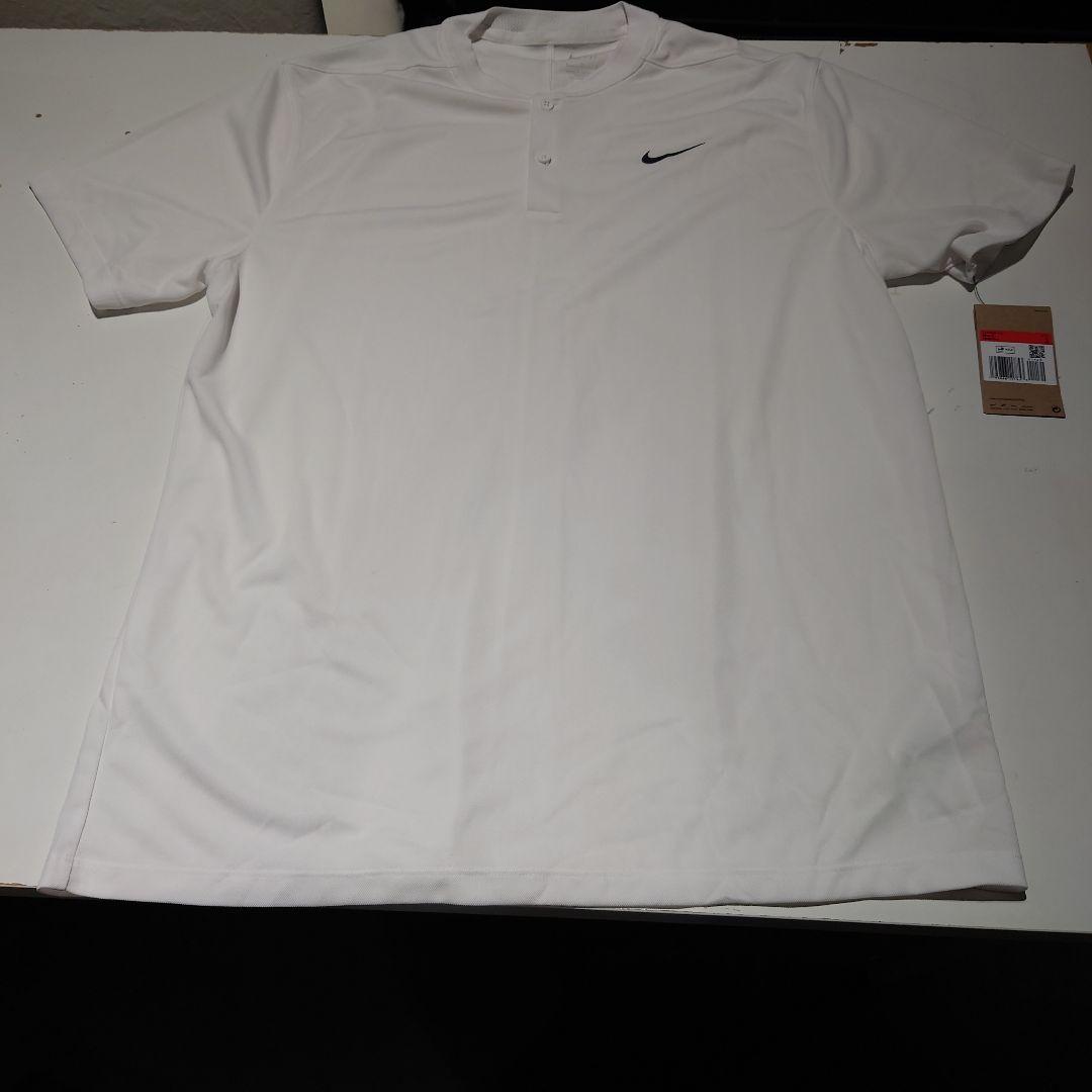 Nike DRI-FIT ホワイトシャツ