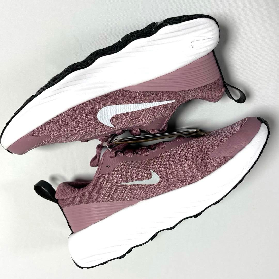 まとめ売り5点★新品未使用　NIKE厚底23.5cm トレニーングウェアMサイズ