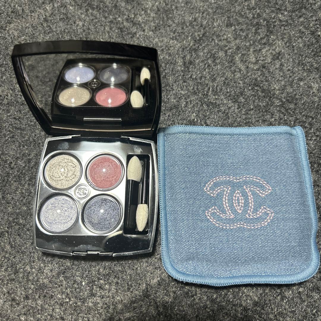 CHANEL シャネル　レ キャトル オンブル　19 デニム ドリーム