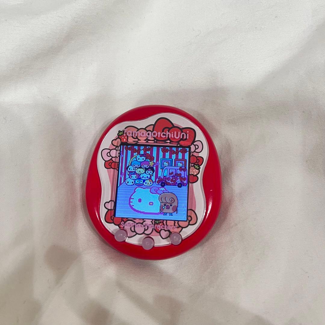 たまごっちユニ　サンリオキャラクターズ Tamagotchi Uni
