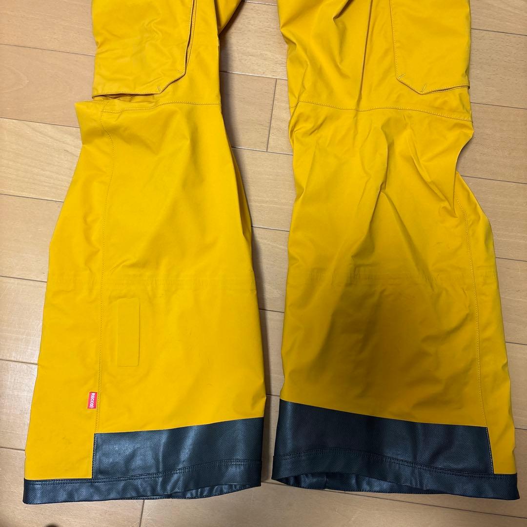 2*6様 美品VOLCOM GORE-TEX ボルコムブライアンイグチ　ウエア上