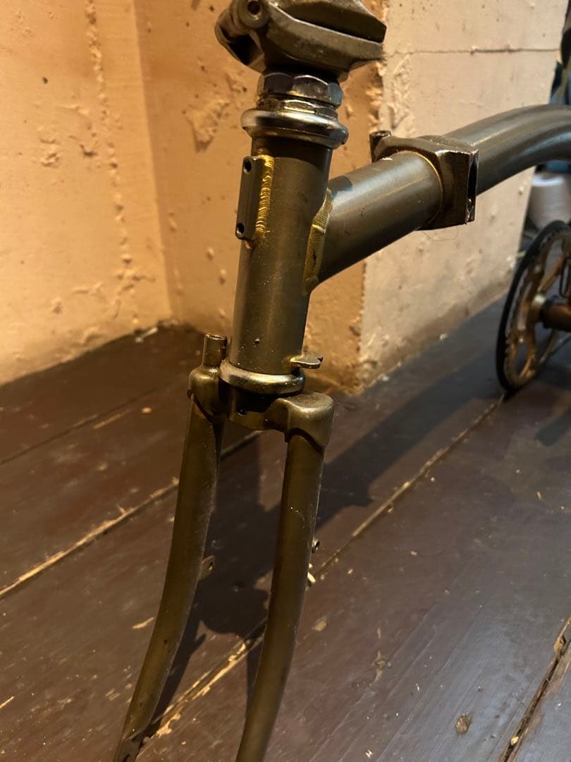 プロンプトン　自転車　フレーム　折り畳み　組立　　サドル　タイヤ