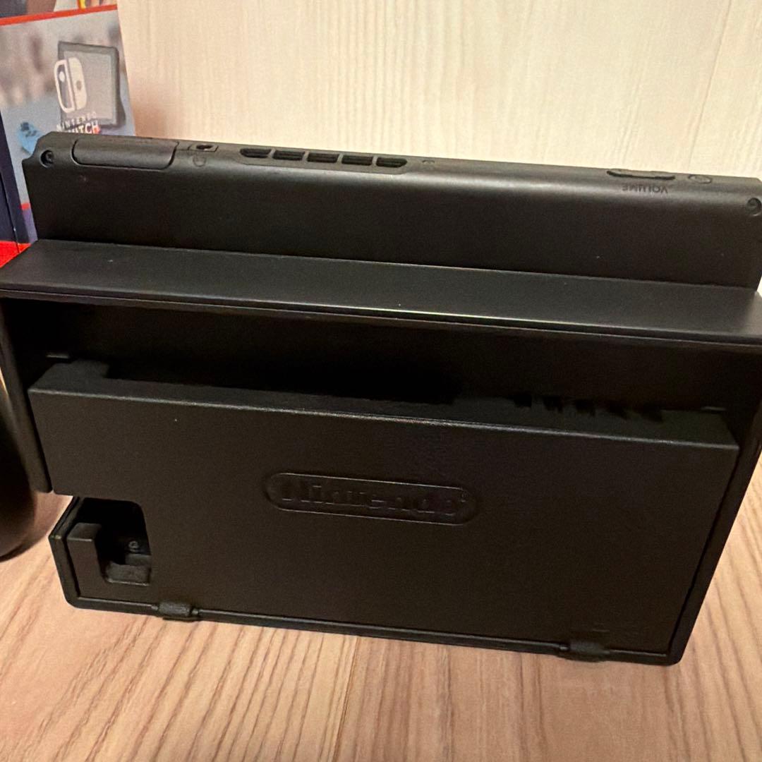 Nintendo Switch 本体 青/赤　ケーブル一式＆マイクロSDつき