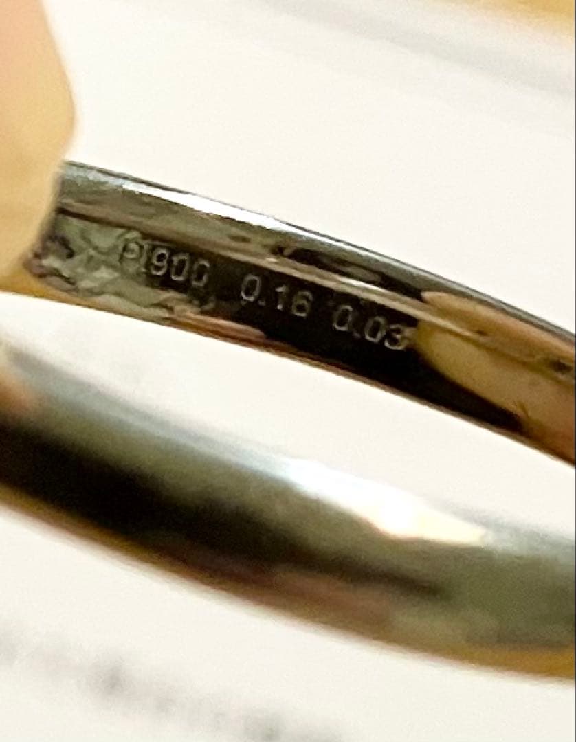 pt900＊ザンビア産の美しいエメラルド＆ダイヤリングです