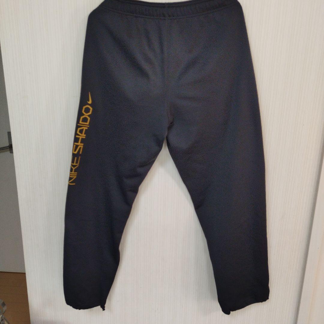 ナイキシャドウ　xl 上下