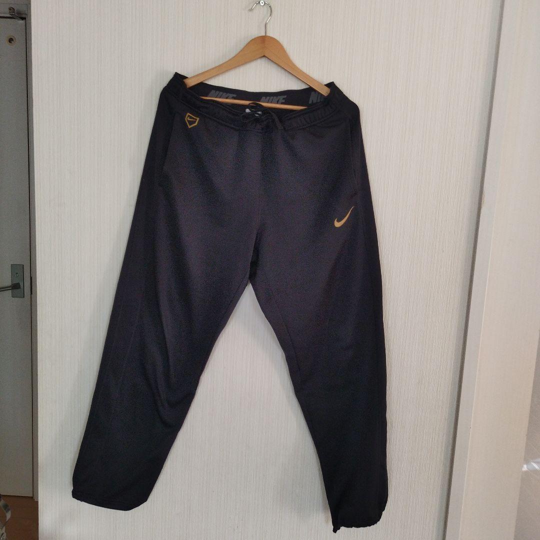 ナイキシャドウ　xl 上下