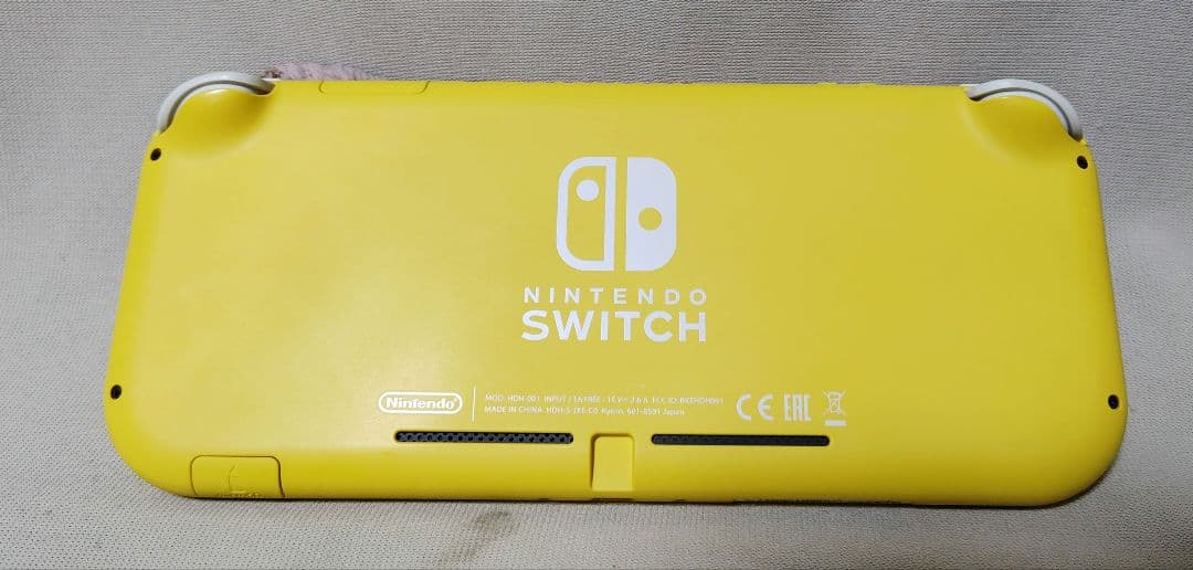 Nintendo Switch Lite イエロー　ジャンク品