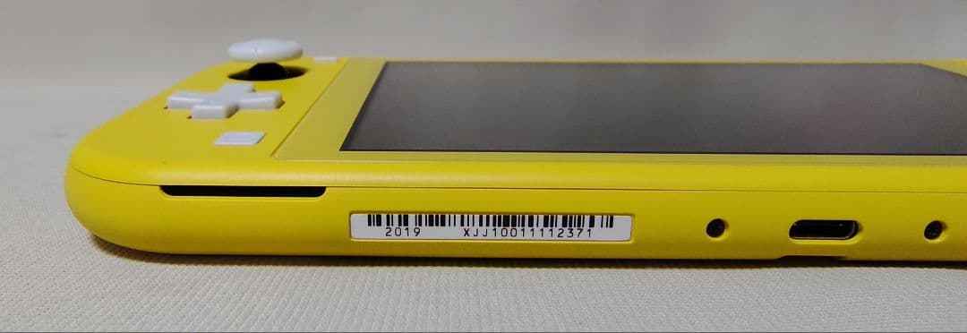 Nintendo Switch Lite イエロー　ジャンク品